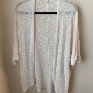 White Short Sleeve Cardigan Like NWT